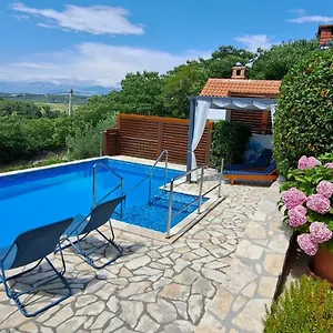 Rustic Mariva Ljubač